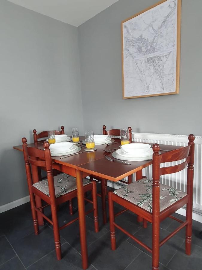 2 Bed House, Contractors & Holiday Guests Welcomed Dowlais Εξωτερικό φωτογραφία